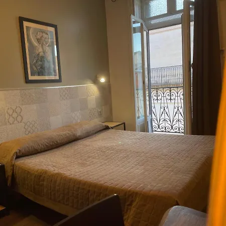 Mistral Comedie Saint Roch Hotel
